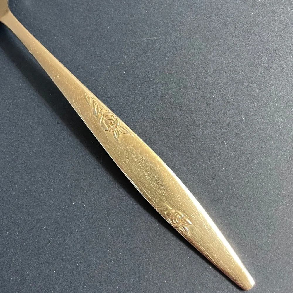 Oneida Stainless Flatware Rose Duet Pattern 4 Tablespoons Soup Spoon HTF Pattern